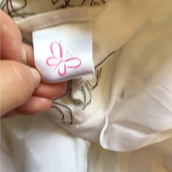 Weekender woman’s white denim jacket. Size 13. - Picture 4 of 6